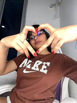 Snapshot of Cuteprincess21 chatting on November 2, 2025, 3:33 am Cuteprincess21 online show from November 2, 2025, 3:33 am