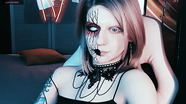 Noah ElmerX online show from February 2, 2025, 9:45 pm