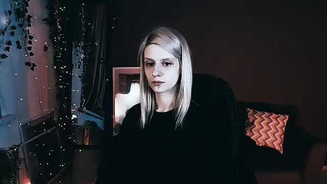 Snapshot of Noah_ElmerX chatting on September 27, 2025, 4:24 pm Noah ElmerX online show from September 27, 2025, 4:24 pm