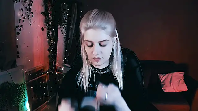 Snapshot of Noah_ElmerX chatting on September 20, 2025, 9:09 pm Noah ElmerX online show from September 20, 2025, 9:09 pm