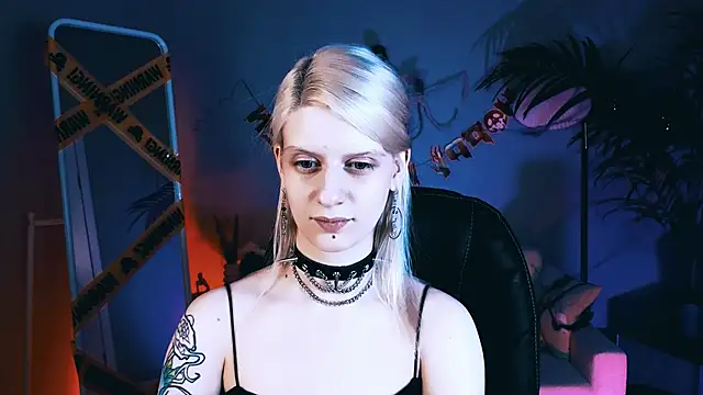 Snapshot of Noah_ElmerX chatting on October 27, 2025, 5:14 pm Noah ElmerX online show from October 27, 2025, 5:14 pm