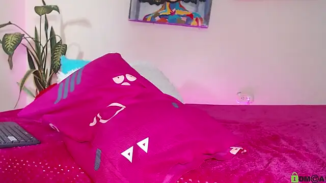 natasha jm online show from October 23, 2025, 11:36 pm