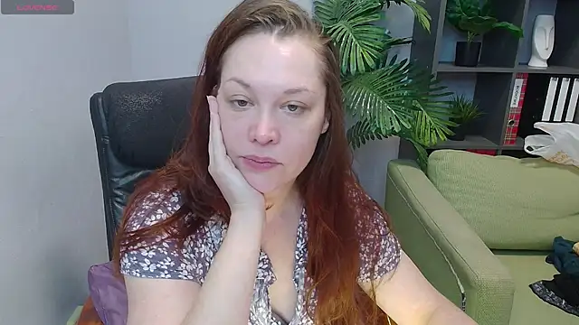 CutieGinger online show from September 26, 2025, 11:50 am