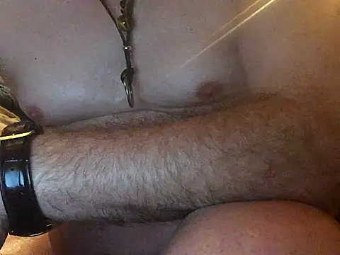 Snapshot of Truhart chatting on October 20, 2025, 8:09 pm Truhart online show from October 20, 2025, 8:09 pm