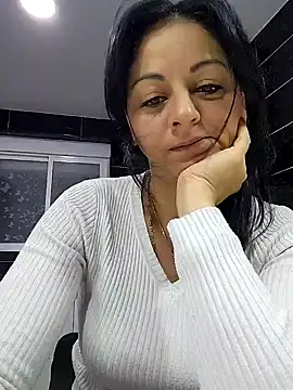 bruneta sexy23 online show from December 27, 2024, 4:04 am