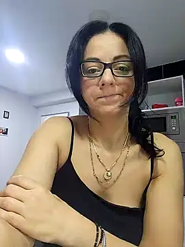 bruneta sexy23 online show from January 18, 2025, 4:26 am