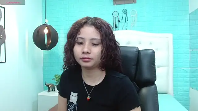 mayamoira1 online show from January 25, 2025, 12:37 pm
