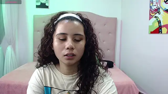 mayamoira1 online show from March 12, 2025, 7:47 pm