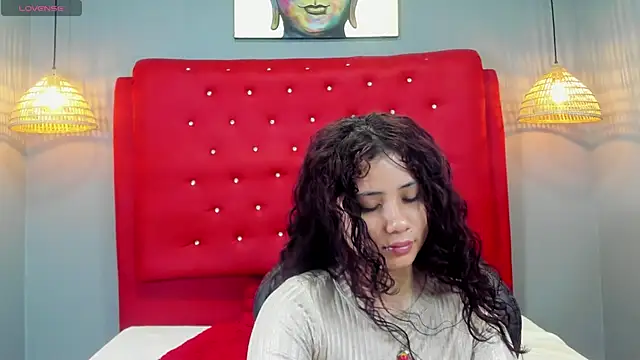 mayamoira1 online show from February 7, 2025, 3:52 pm