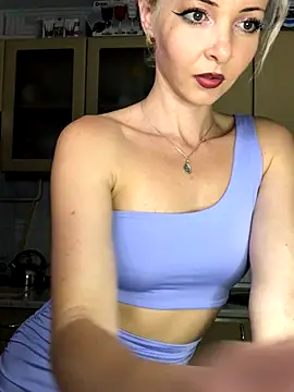 Snapshot of Kristina03 chatting on October 9, 2025, 8:42 pm Kristina03 online show from October 9, 2025, 8:42 pm