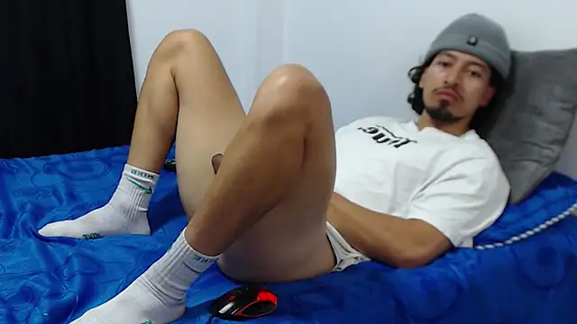 Snapshot of darekgates chatting on September 26, 2025, 7:43 pm darekgates online show from September 26, 2025, 7:43 pm