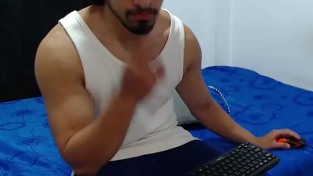 Snapshot of darekgates chatting on September 24, 2025, 6:25 pm darekgates online show from September 24, 2025, 6:25 pm