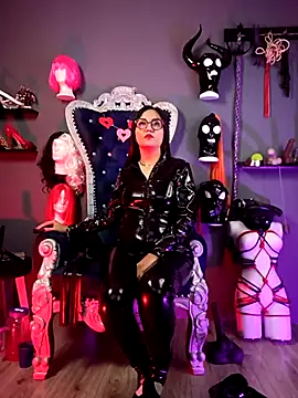 Snapshot of abbymora chatting on March 7, 2025, 8:33 pm abbymora online show from March 7, 2025, 8:33 pm