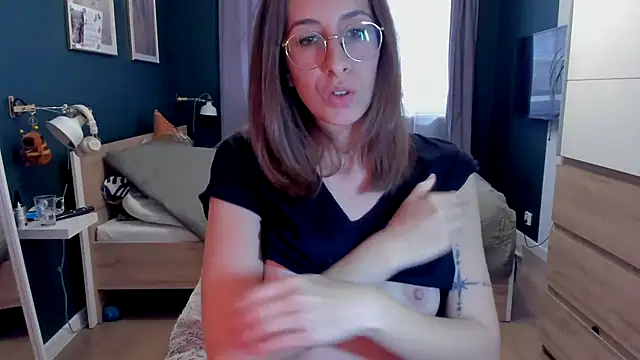 Snapshot of DesireMore90 chatting on April 12, 2026, 3:26 pm DesireMore90 online show from April 12, 2026, 3:26 pm