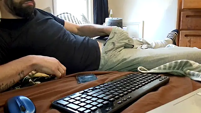 NovaChina online show from December 19, 2025, 2:52 pm