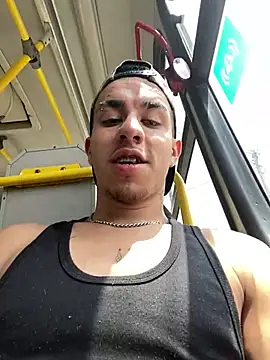 Snapshot of IanValencia_ chatting on March 3, 2025, 3:54 pm IanValencia online show from March 3, 2025, 3:54 pm