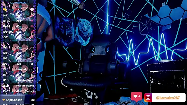Snapshot of IanValencia_ chatting on February 3, 2025, 7:51 am IanValencia online show from February 3, 2025, 7:51 am