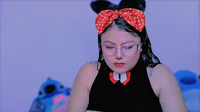 Snapshot of KathieBurning chatting on October 31, 2025, 3:52 pm KathieBurning online show from October 31, 2025, 3:52 pm