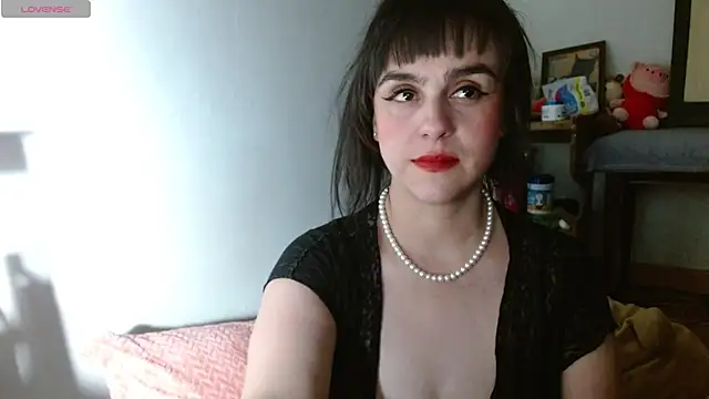 collette beaufoy  online show from November 23, 2025, 7:07 am