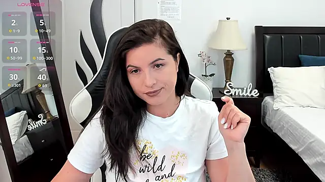 AmyPure  online show from May 29, 2026, 5:24 am