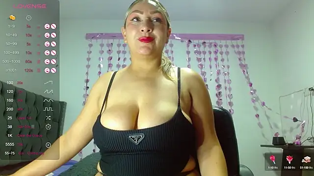 Lady  Pink online show from December 24, 2024, 5:27 am
