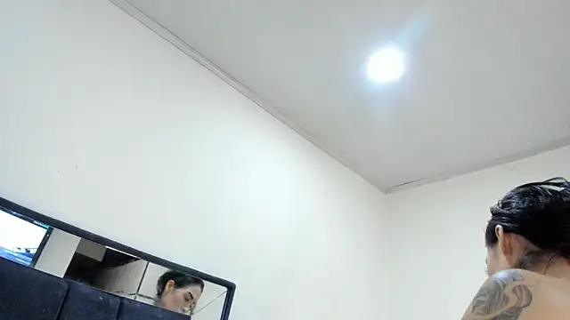 Snapshot of AntonelaNeri chatting on October 29, 2025, 3:44 pm AntonelaNeri online show from October 29, 2025, 3:44 pm