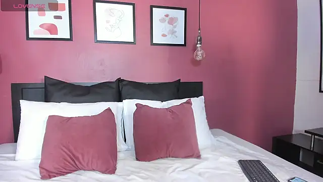 bhritany brow online show from November 5, 2025, 3:59 pm