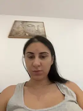 Snapshot of JenniferEdith chatting on December 5, 2024, 12:28 pm JenniferEdith online show from December 5, 2024, 12:28 pm