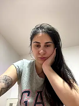 JenniferEdith online show from December 18, 2025, 7:07 pm