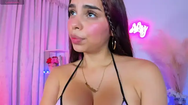 crisbell lopez online show from February 16, 2025, 12:30 am