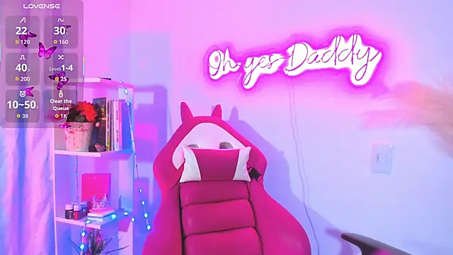 Snapshot of crisbell_lopez chatting on October 30, 2025, 1:15 am crisbell lopez online show from October 30, 2025, 1:15 am