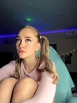 Good  Girl  online show from October 27, 2025, 7:26 pm