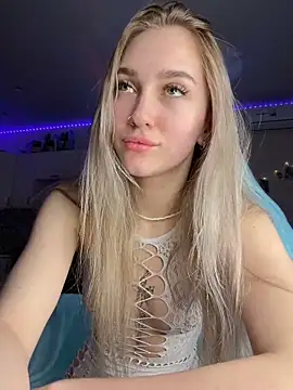 Good  Girl  online show from April 10, 2026, 11:28 am