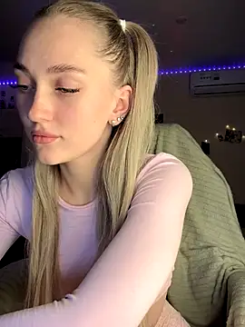 Good  Girl  online show from September 20, 2025, 6:35 pm