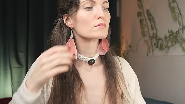 yulladao online show from February 11, 2026, 5:35 pm