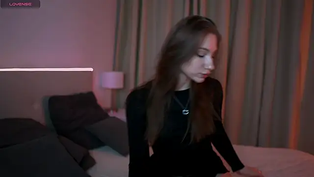 MiaKeler online show from February 26, 2025, 9:53 pm