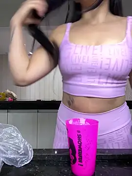 lupyta20 online show from September 15, 2025, 6:19 pm