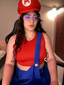 Lia flowers online show from November 1, 2025, 12:28 am