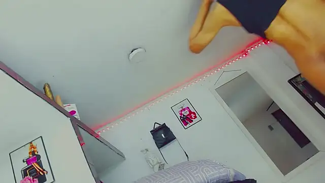 Snapshot of candy_kendall chatting on November 5, 2025, 10:07 am candy kendall online show from November 5, 2025, 10:07 am