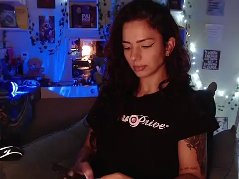 BeellyDance online show from October 10, 2025, 7:25 pm