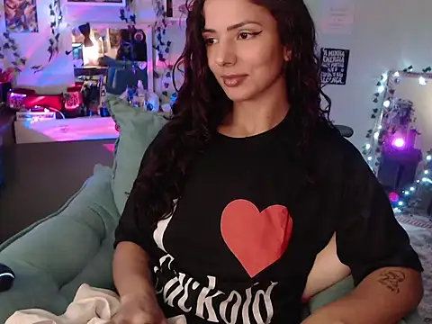 BeellyDance online show from September 23, 2025, 7:43 pm