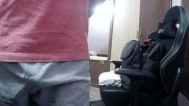 Snapshot of insanefreak69 chatting on January 26, 2025, 2:45 am insanefreak69 online show from January 26, 2025, 2:45 am