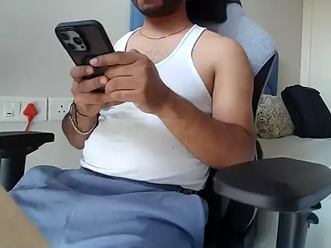 insanefreak69 online show from March 5, 2026, 10:23 am