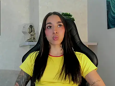 Snapshot of KAYLA_BATISTA chatting on July 29, 2026, 11:59 pm KAYLA BATISTA online show from July 29, 2026, 11:59 pm
