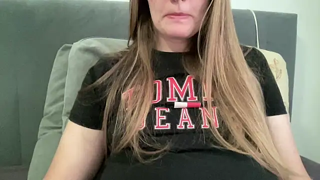 vanessa4you online show from October 7, 2025, 4:24 am