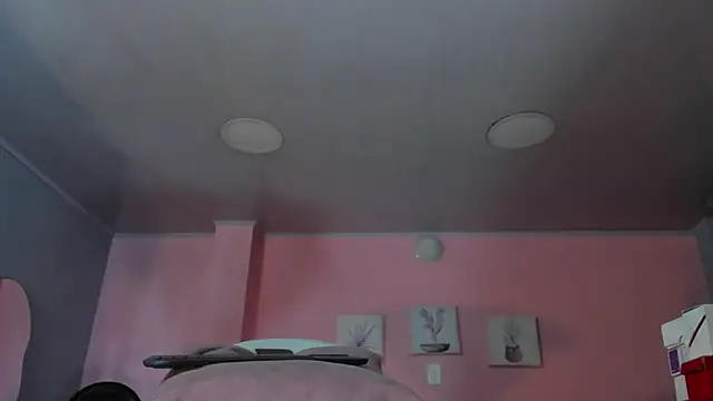 Patty jenkinss  online show from March 9, 2025, 3:54 am