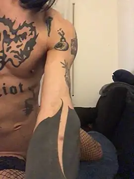 nati72 online show from February 19, 2025, 4:44 am