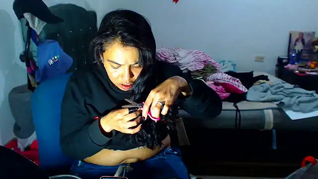 Snapshot of AmaraRoberts420 chatting on September 23, 2025, 3:13 am AmaraRoberts420 online show from September 23, 2025, 3:13 am