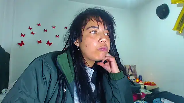 Snapshot of AmaraRoberts420 chatting on October 28, 2025, 12:44 am AmaraRoberts420 online show from October 28, 2025, 12:44 am