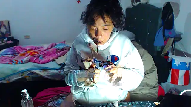 Snapshot of AmaraRoberts420 chatting on October 8, 2025, 4:29 pm AmaraRoberts420 online show from October 8, 2025, 4:29 pm